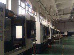 大型機(jī)床維修現(xiàn)場